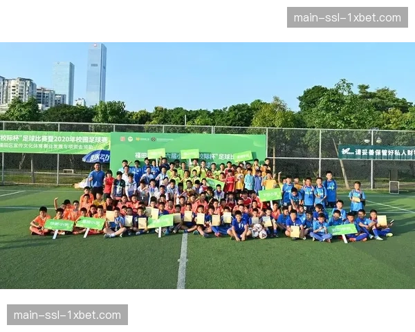 社区足球赛引入专业数据统计，业余球员可获取个人防守数据