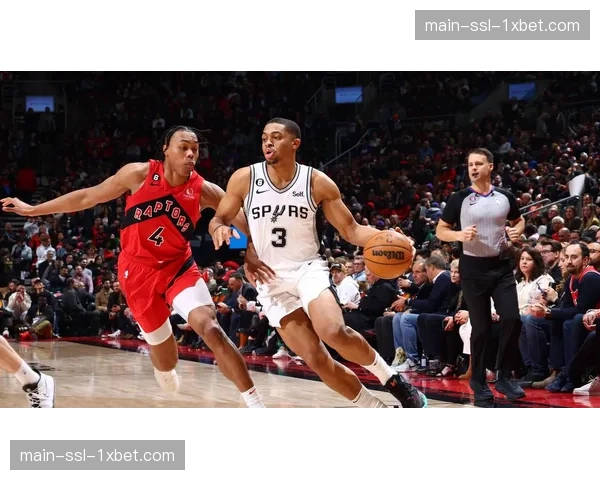 勇士残阵求生记:仅8名健康球员可用,科尔如何调配阵容迎战马刺